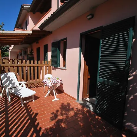 Apartment Eden 1 - Monolocale Con Clima E Posto Auto Marina di Campo